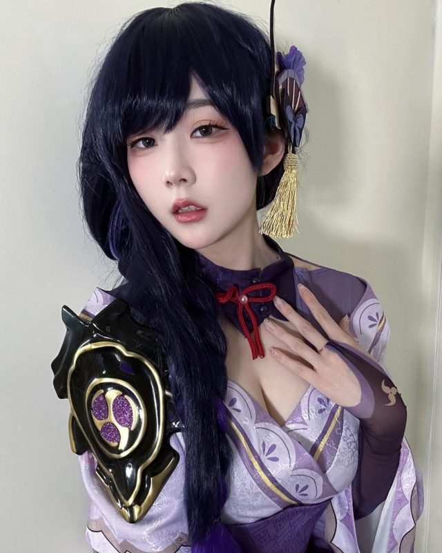 电竞主播Kitty cos《原神》雷电将军，超级性感充满魅力-汤姆先生-一个分享国内外网红coser资讯的社区