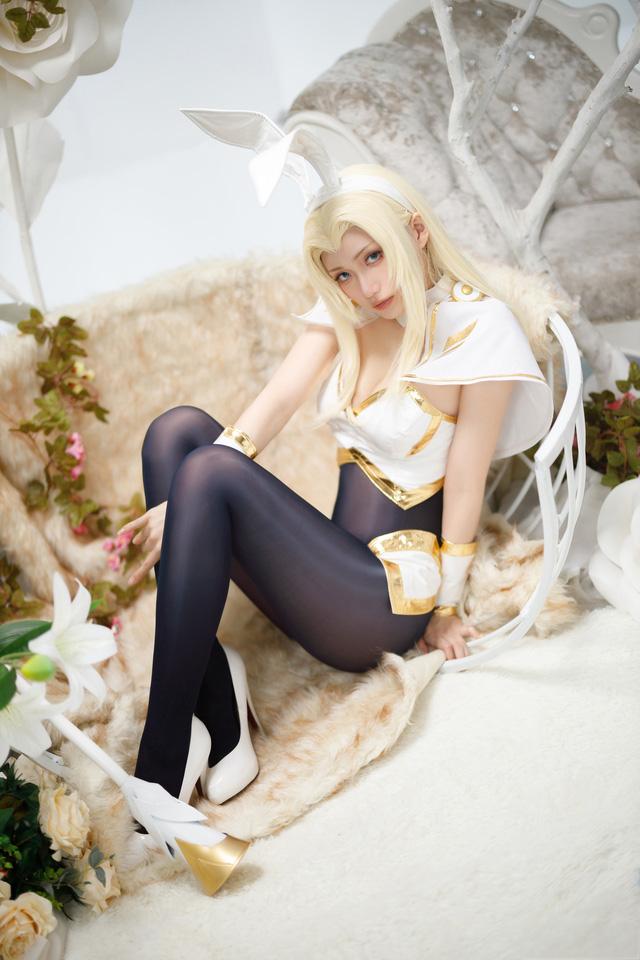 《英雄联盟》：coser@Cien恩恩幻化“光辉女郎” 拉克丝，性感美丽-汤姆先生-一个分享国内外网红coser资讯的社区